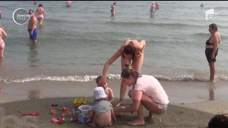 Pe litoral, turiştii au făcut în această dimineaţă plajă pe ceaţă
