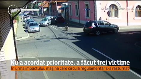Accident spectaculos, suprins de camerele de supraveghere. Nu a acordat prioritate și a făcut trei victime