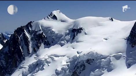 Un alpinist român a murit pe cel mai înalt vârf din Munţii Alpi. Bărbatul a căzut 600 de metri în gol de pe vârful Mont Blanc