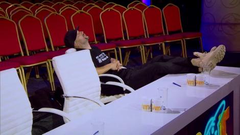 Hopaa, unde-i ”durul” jurat? Cheloo a început noul sezon cu pui de somn: ”Nu vreau să mă mai stresez”