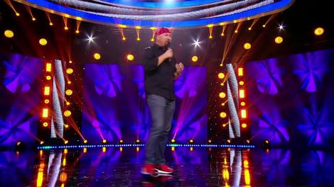 Atitudinea părinților la tăierea de moț: ”Vă dați seama ce fericiți au fost părinții lui Sișu când a ales seringa. Se face doctor!”