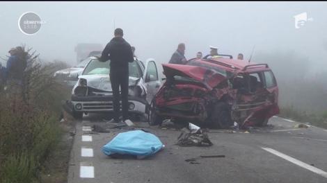 Patru maşini au fost implicate într-un carambol, în Alba, cu urmări tragice