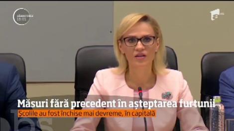 Măsuri fără precedent în Capitală! Autorităţile au decis ca şcolile să se închidă mai devreme decât de obicei din cauza furtunii