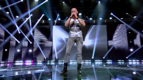 ”Eu cânt în forțaj, din gât, piept și stomac". Bogdan și Florian, frații Negrilă care au  speriat X Factorul: "Suntem o familie de talentați"