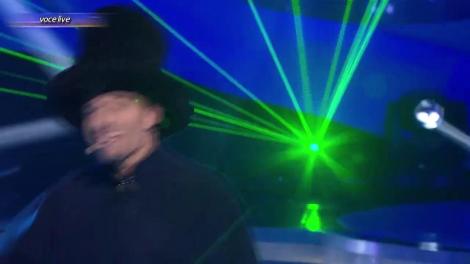 "Virtual Insanity" sau  să dansăm până în zori!! Sebastian Muntean, îţi muţumim!  Jamiroquai, ne era dor de tine!