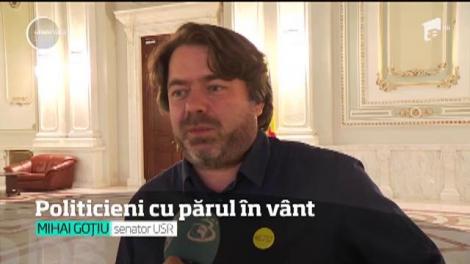 Fac legea &icirc;n Parlament dar şi &icirc;n faţa stilistului