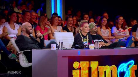 Radu Bucălae - Stand-up Comedy - când te duci la baie şi eşti la iubita acasă