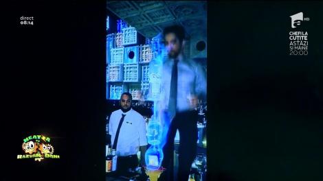 Smiley News. Seară incendiară în club. Cine dorește, este invitat dă bea din foc!