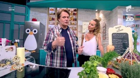 ”Aripioare tunate”. Un preparat cu aripioare de pui, gogoșari, struguri și un sos excelent