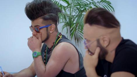 Mori de râs de "inteligenţa" lor! Roby Roberto şi Malone susţin testul de măsurare a IQ-ului: "E adevărat că prima oară doare"