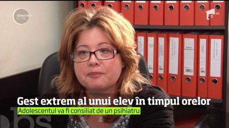 Caz cutremurător la un liceu din Brăila. Un elev şi-a provocat răni la o mână