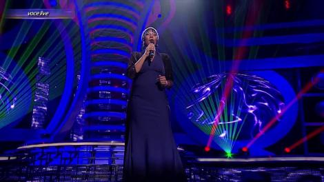 Julie Mayaya se transformă în Whitney Houston - "I have nothing"