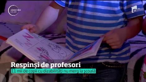 Elevii cu dizabilităţi sunt respinși de colegi, dar și de profesori
