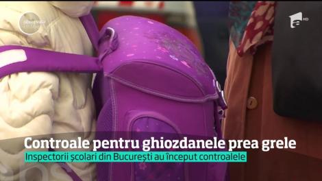 Controale inopinate în mai multe școli din România. Ghiozdanele elevilor au fost verificate. Ce căutau inspectorii școlari!