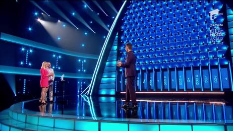 Raluca și Bogdan se iubesc enorm și acum împart din dragostea lor copiilor săraci, care au nevoie de o casă