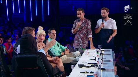 ”Hai să facem o mânărie!” Moment unic la X Factor. Carla's Dreams face presiuni la un jurat pentru ca acesta să-și schimbe votul!