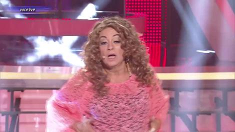 Kalispera, kalispera! Cu o voce superbă și mișcări senzuale, Adriana Trandafir i-a păcălit pe toți că o văd pe grecoaica Elena Paparizou!