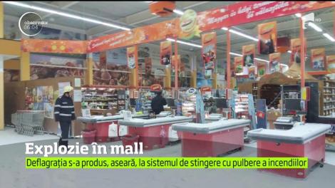 Explozie puternică într-un mall. Trei oameni au fost răniţi
