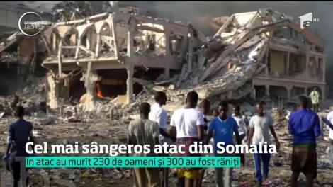 Cel mai sângeros atac terorist din Somalia. 230 de oameni au murit şi aproximativ 300 au fost răniţi