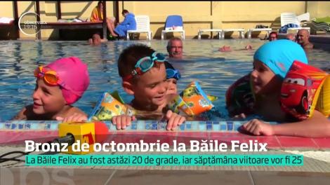 Românii se pregătesc să întâmpine iarna cu bronzul de toamnă. Sute de oameni s-au bucurat de soarele în piscinele din Băile Felix