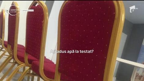 Disperaţi să găsescă soluţii miraculoase la problemele lor de sănătate, mulţi oameni cheltuiesc averi pe aparate-minune. Centrele care le vând se folosesc şi de imaginea unor medici celebri ca să facă profit