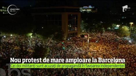 Peste 200.000 de oameni au manifestat la Barcelona, pentru eliberarea celor doi militanţi separatişti catalani arestaţi la Madrid
