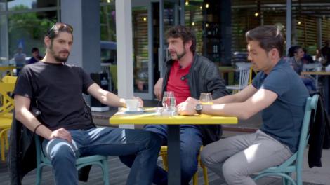 Răbdarea lui Roby Roberto pusă la grea încercare de agentul vamal: "Eu am vrut să îmi fac concediul în Vamă, dar nu mă refeream la asta. Stăm mai mult de două săptămâni?"