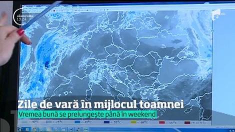 În plină toamnă, ne bucurăm de temperaturi ca-n mijlocul verii. Turiştii s-au întors zilele acestea la mare