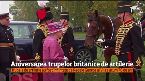 Regina Elizabeta a ÎI-a a Marii Britanii a participat l;a ceremonia aniversară a trupelor speciale