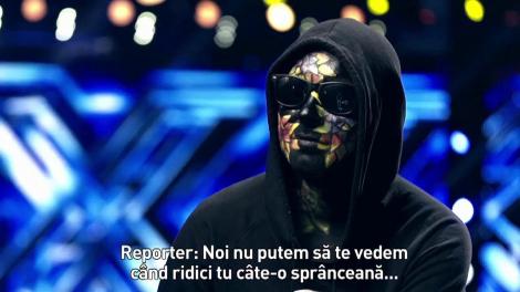 Ştefan Bănică, inimă mare! După Brenciu, a venit rândul lui la cadouri pentru juraţi: "M-am pregătit toată noaptea, am croșetat!"