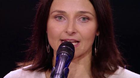 Patricia Nedelea, antropoloaga ce repară mașini și recită poezii: ”Am atâtea diplome, încât nu mi-e teamă de ziua în care rămân fără hârtie igienică"