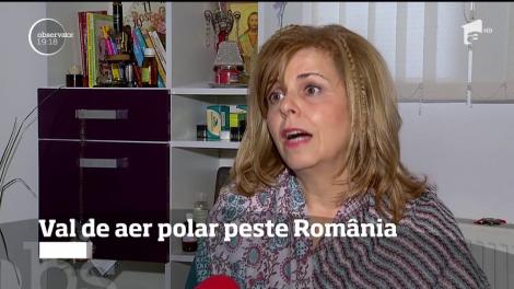 După o săptămână fierbinte, România îngheaţă sub aer polar. Avem cod portocaliu de vreme rea, iar schimbarea bruscă ne pune sănătatea în pericol