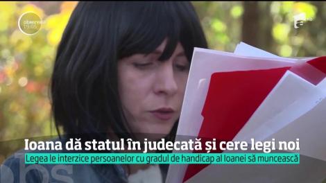 O lege absurdă. O scriitoare bolnavă de scleroză multiplă a fost pedepsită de stat pentru că a scris versuri