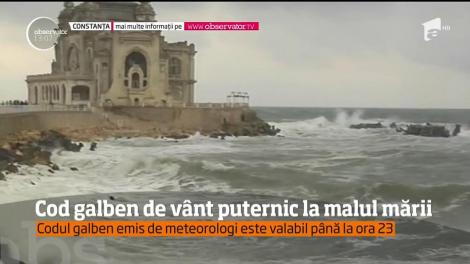 Ploi torenţiale şi rafale de vânt care pot depăşi 80 de km pe oră!