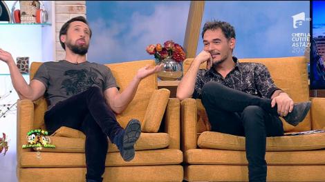 Dani Oțil a arătat cum agață o domnișoară. Fetelor, atenție la gesturile matinalului. Dacă face asta înseamnă că i-ați picat cu tronc!