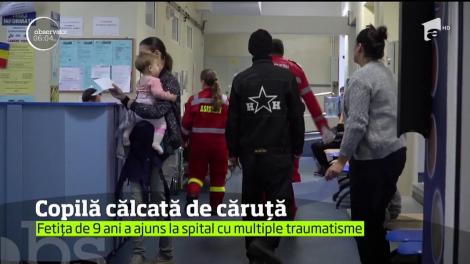 O fetiţă de numai 9 ani din Botoşani este în stare gravă la spital după ce a fost călcată cu căruţa!