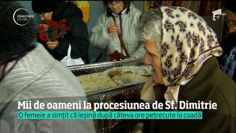 S-au călcat în picioare în drum spre moaştele Sfântului Dimitrie. O femeie a leșinat