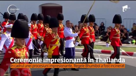 Procesiune impresionantă în Thailanda