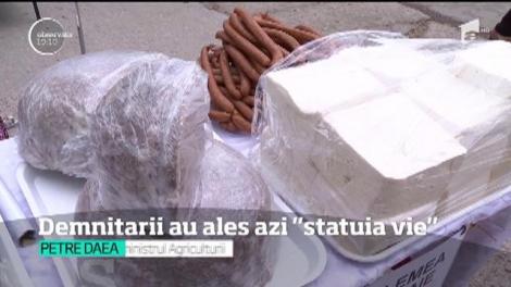 Ministrul Agriculturii a lansat programul "alege oaia". Petre Daea, mustrat de un cioban