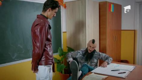 Top 15 tipuri de profesori - Profesorul manelist