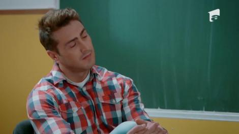 Top 15 tipuri de profesori - Profesoara dintr-un univers paralel