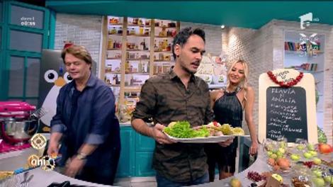 "Testul suprem" pe Cătălin Oprişan! I-a crescut pulsul la 100 când a văzut platoul de cârnaţi şi murături!