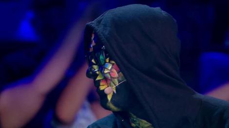 Cristian Porcari le dă fanelor cu “seen” pe Facebook şi are “cel mai bun timbru de până acum”. Ştefan: “Mă uit la tine şi semeni cu fiu-miu rău de tot. Mă întreb pe unde am mai fost”