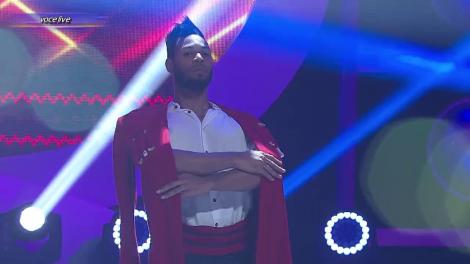 Seara rusească cu Ivan Rebroff şi a lui "Kalinka"! Adriana Trandafir, transformare de zile mari: "O încercare greşită a ruletei"