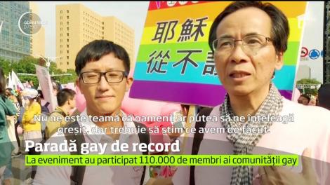 Cea mai mare paradă gay din Asia a st&acirc;rns peste 100.000 de oameni