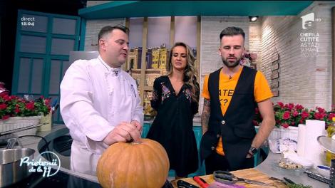 Viorel Copolovici gătește: "Supă cremă de dovleac cu ouă de prepeliță poșate"