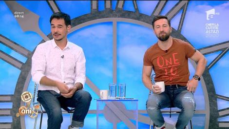 Gluma preferată a lui Răzvan. Se întâlnesc doi cerbi. Unul numai coarne și unul numai coaste. Ce faci...