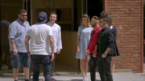 Invitați de gală la deschidere. Ce vedetă din România a venit la restaurantul „No Neim. Eftin și bun”