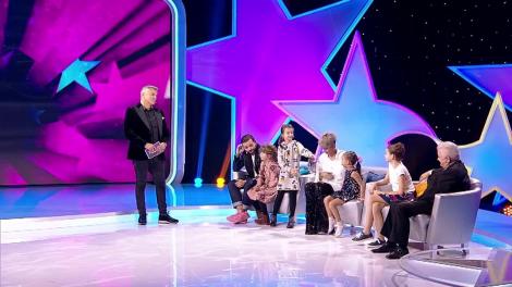 Câte imagini a ghicit fetiţa Giuliei la proba de mimă?