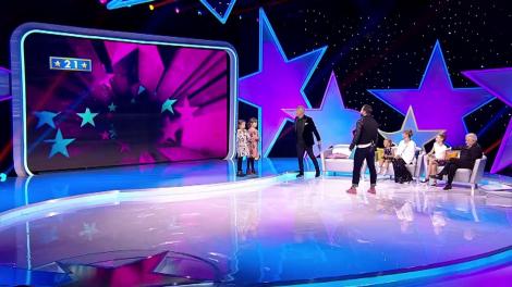 Proba de mimă! Câte imagini au ghicit fetele lui Mihai Morar?